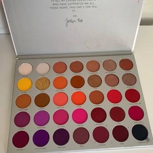 Jaclyn hill volume II palette